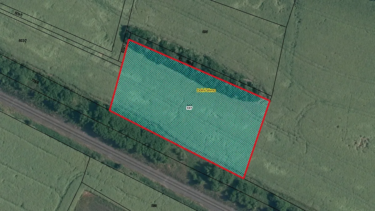 Prodej pozemku 4169 m²